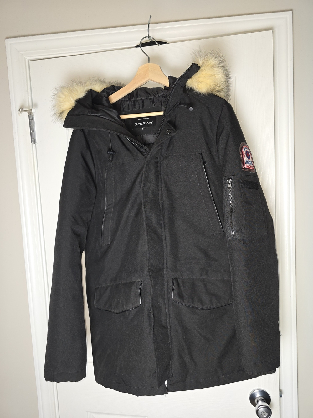 ParaGoose Black Men's Parka with Fur-Trim Hood Size Medium